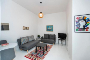 1BR Apt with Balcony In the heat of old Tbilisi
